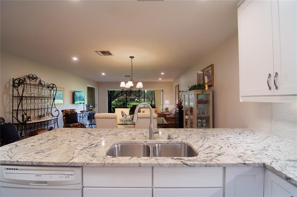 For Rent: $1,800 (2 beds, 2 baths, 1529 Square Feet)
