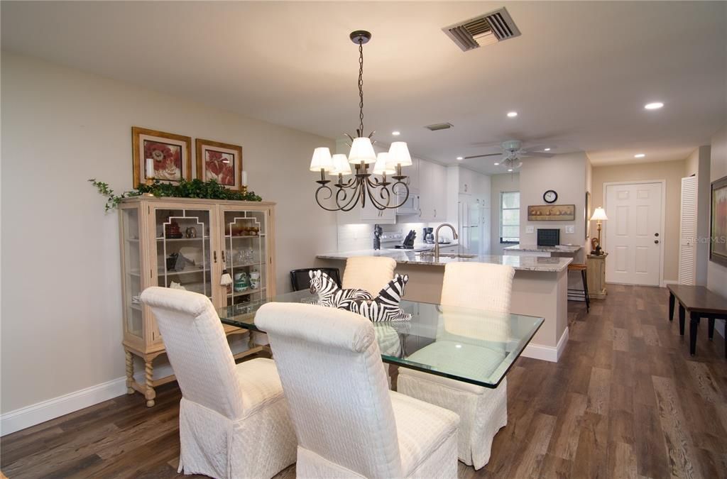 For Rent: $1,800 (2 beds, 2 baths, 1529 Square Feet)