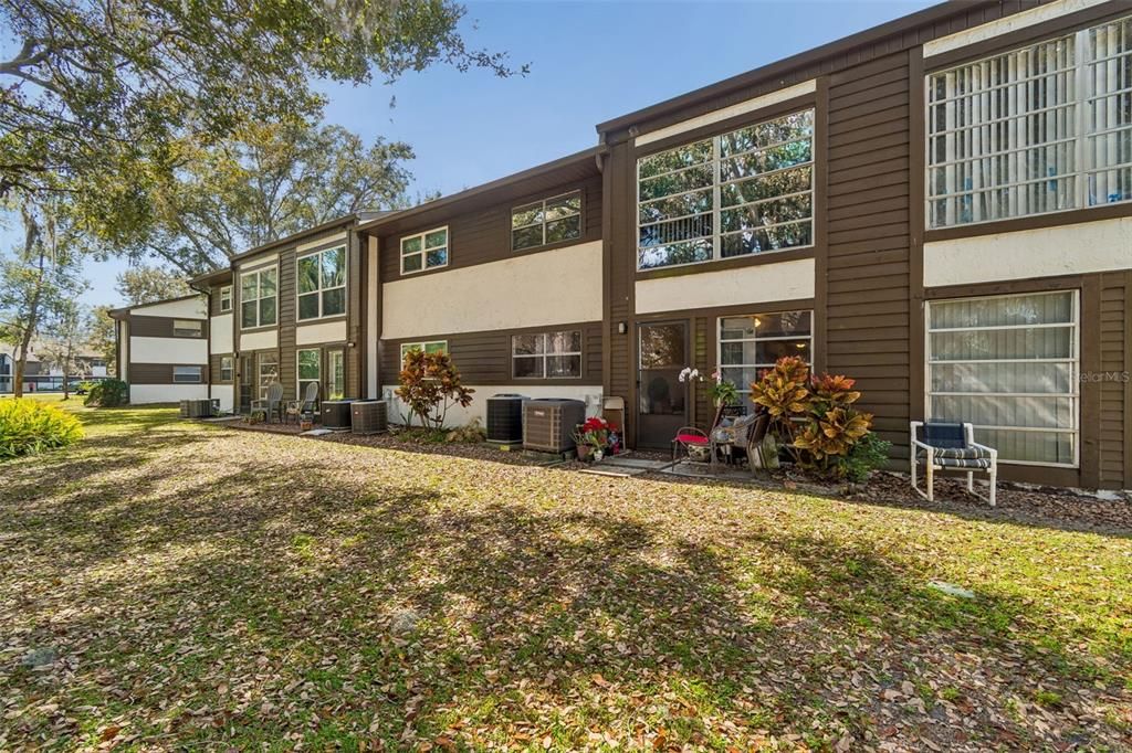 For Sale: $125,700 (2 beds, 2 baths, 1135 Square Feet)