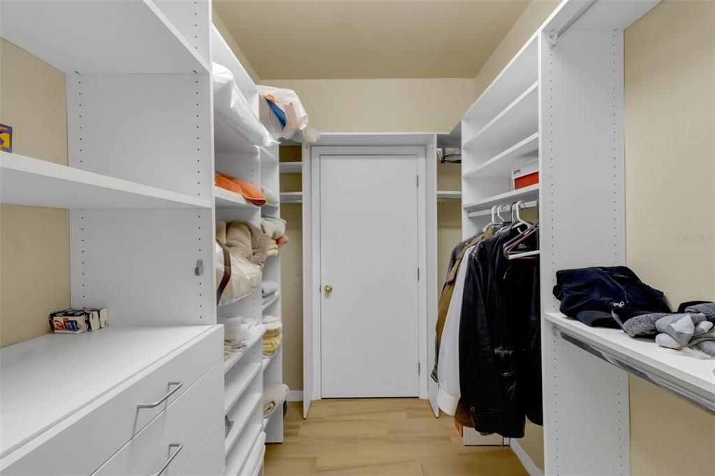 На продажу: $1,699,000 (4 спален, 4 ванн, 5073 Квадратных фут)