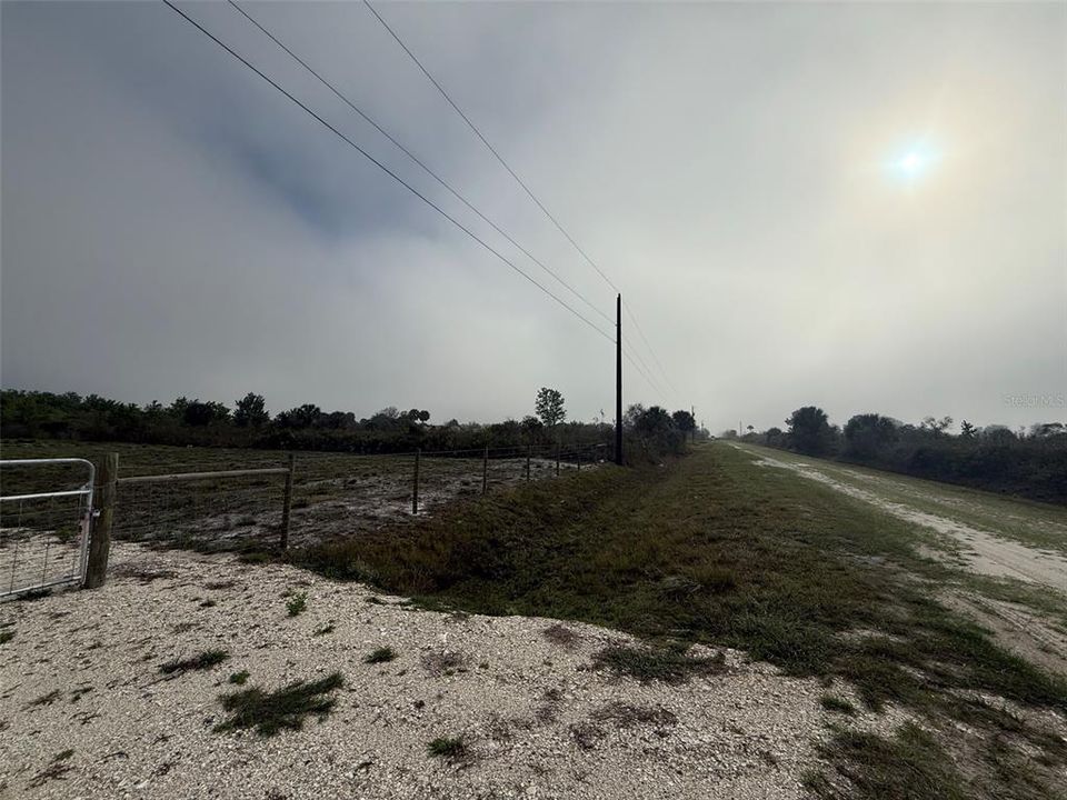 En Venta: $85,000 (2.50 acres)