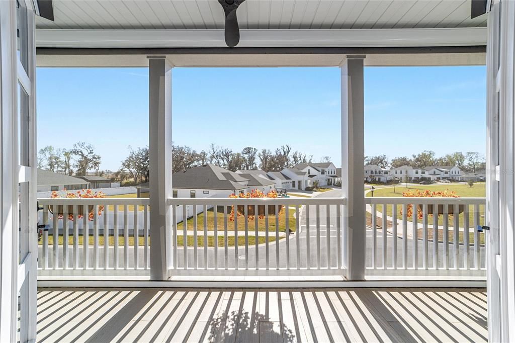 For Sale: $925,000 (5 beds, 3 baths, 2993 Square Feet)