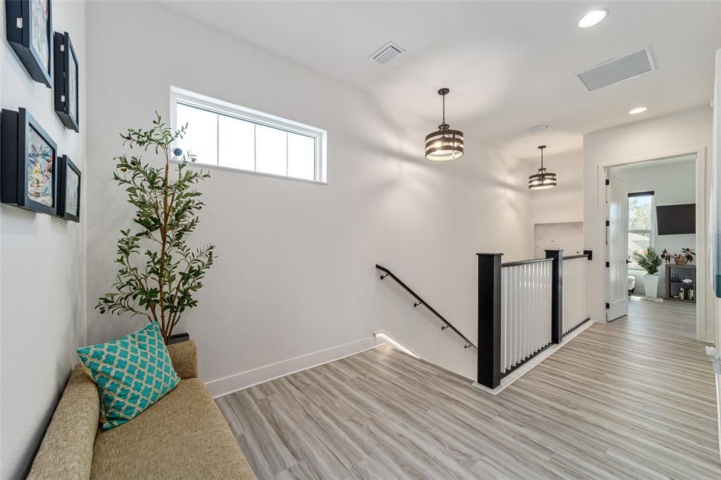 For Sale: $925,000 (5 beds, 3 baths, 2993 Square Feet)