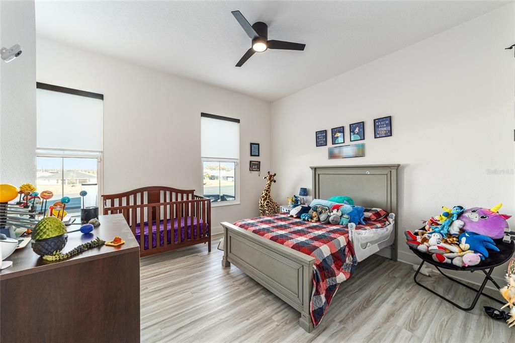 For Sale: $925,000 (5 beds, 3 baths, 2993 Square Feet)