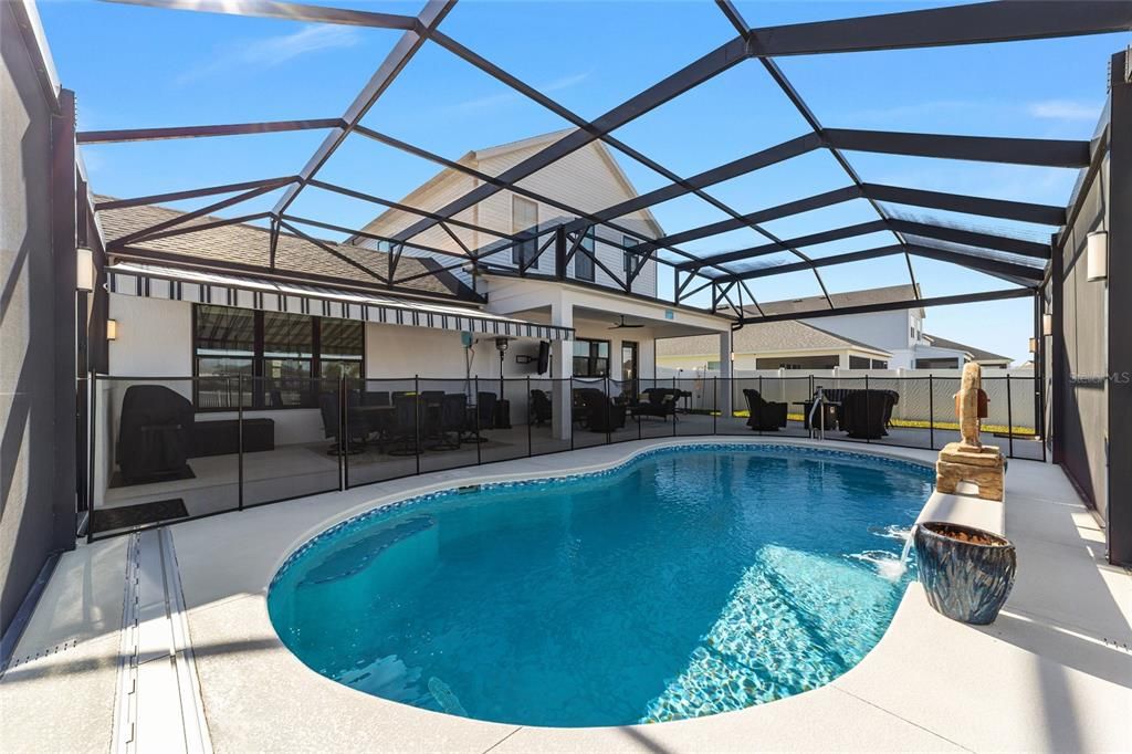 For Sale: $925,000 (5 beds, 3 baths, 2993 Square Feet)