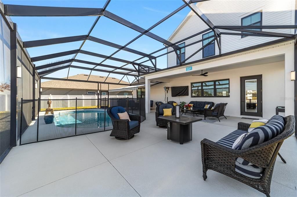 For Sale: $925,000 (5 beds, 3 baths, 2993 Square Feet)