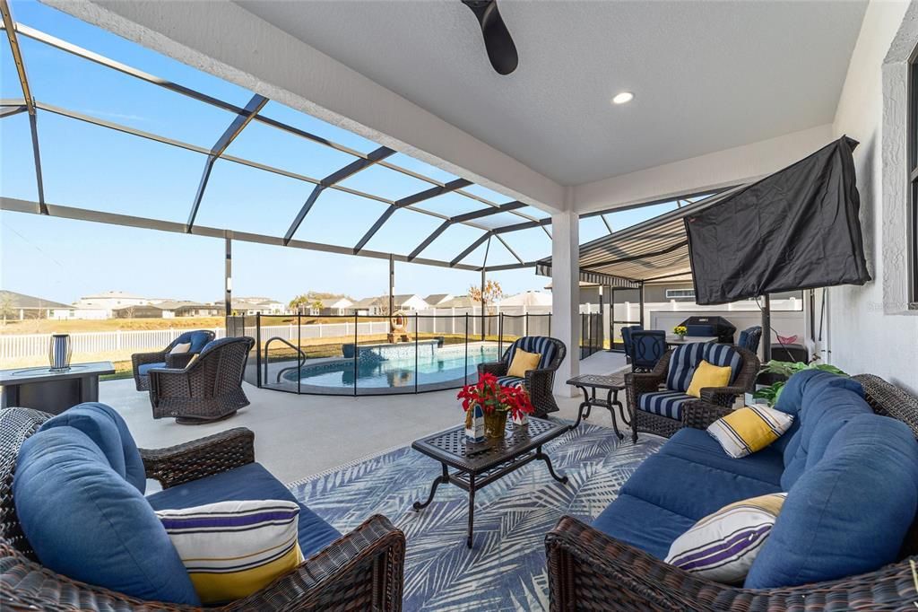 For Sale: $925,000 (5 beds, 3 baths, 2993 Square Feet)