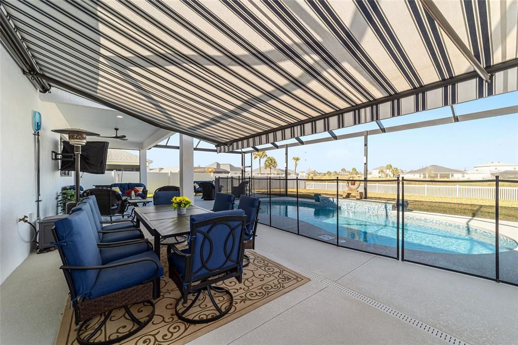 For Sale: $925,000 (5 beds, 3 baths, 2993 Square Feet)