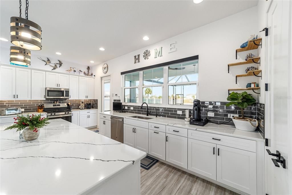 For Sale: $925,000 (5 beds, 3 baths, 2993 Square Feet)