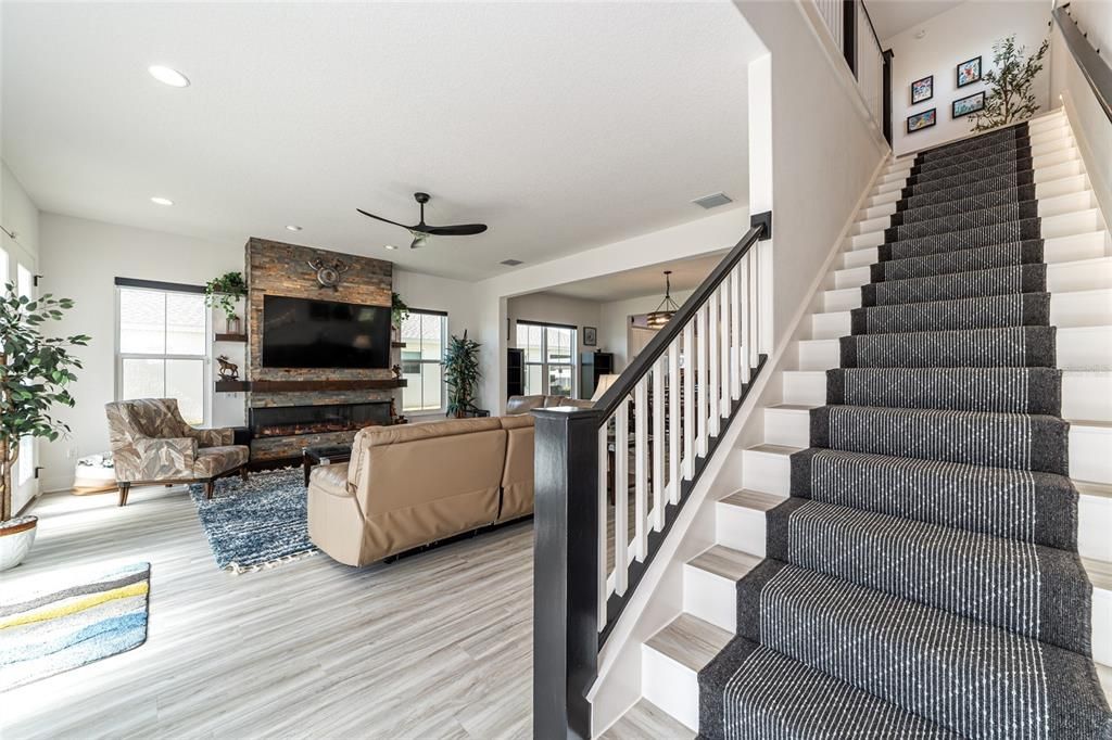 For Sale: $925,000 (5 beds, 3 baths, 2993 Square Feet)