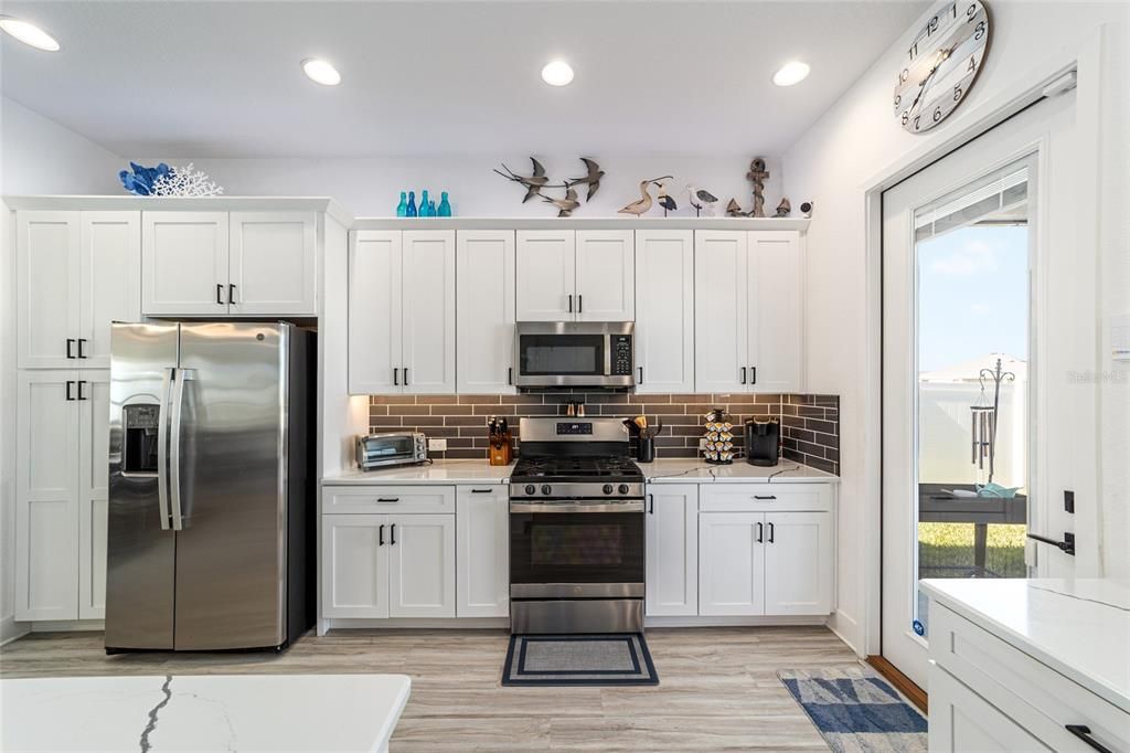 For Sale: $925,000 (5 beds, 3 baths, 2993 Square Feet)