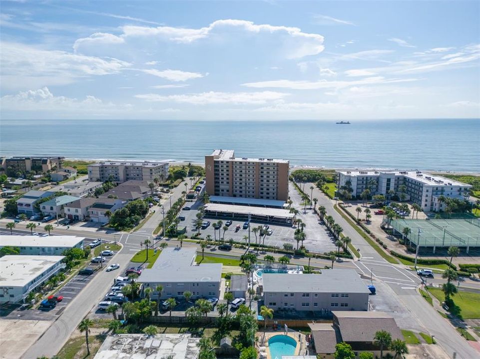 For Sale: $199,900 (1 beds, 1 baths, 546 Square Feet)