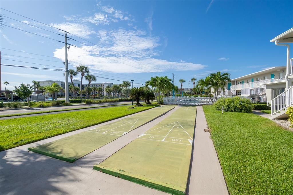 For Sale: $199,900 (1 beds, 1 baths, 546 Square Feet)