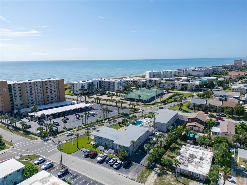 For Sale: $199,900 (1 beds, 1 baths, 546 Square Feet)