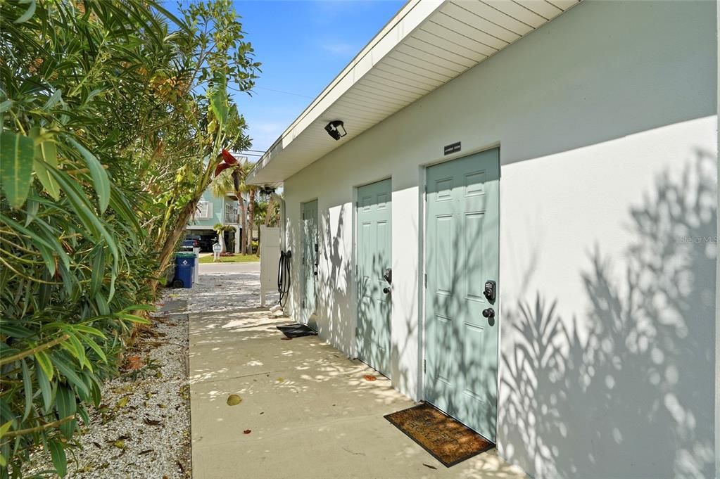 For Sale: $1,999,999 (6 beds, 0 baths, 2464 Square Feet)