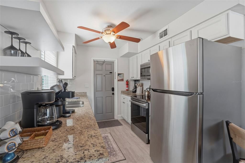 For Sale: $1,999,999 (6 beds, 0 baths, 2464 Square Feet)