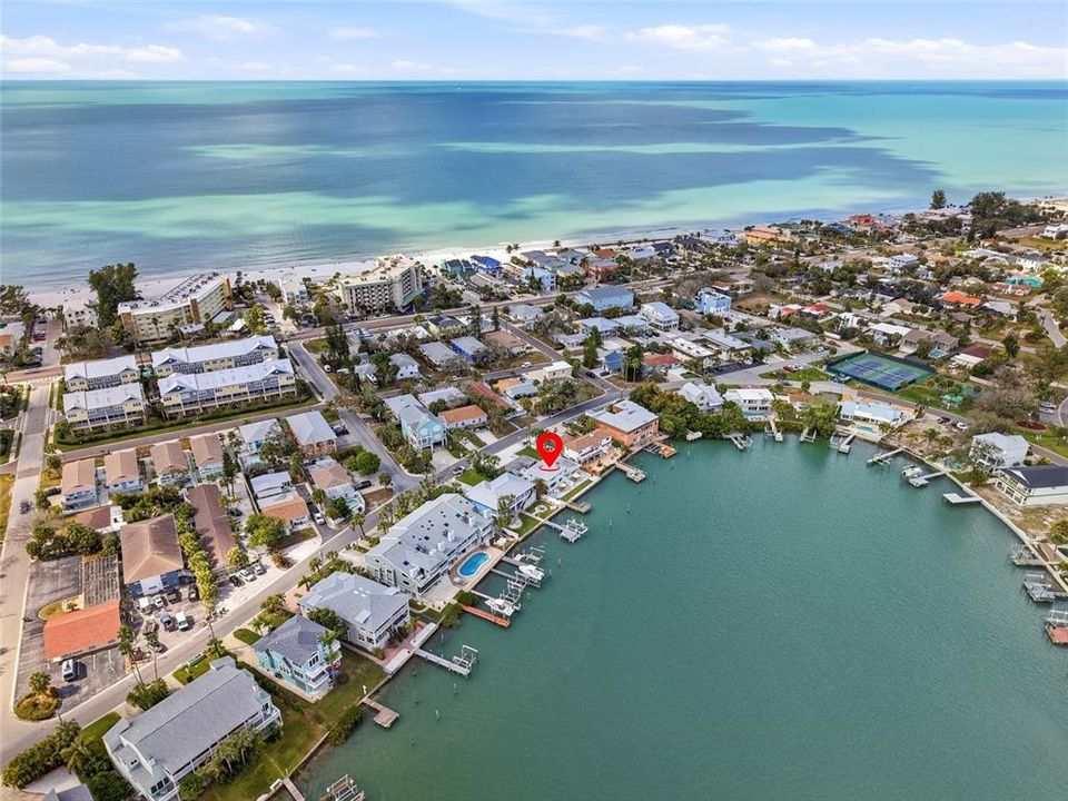 For Sale: $1,999,999 (6 beds, 0 baths, 2464 Square Feet)