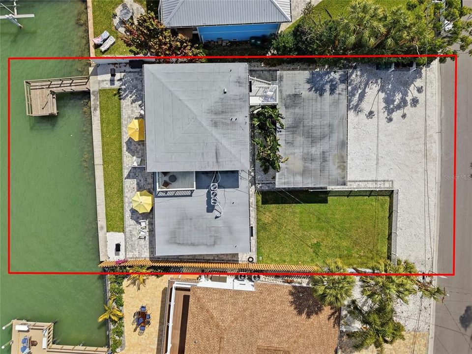 For Sale: $1,999,999 (6 beds, 0 baths, 2464 Square Feet)