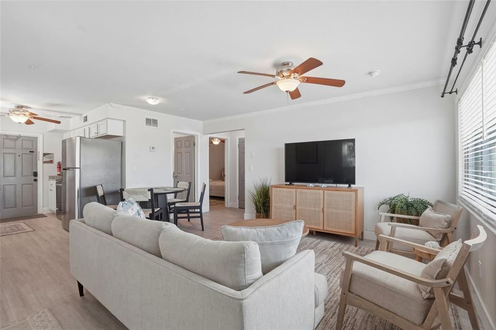 For Sale: $1,999,999 (6 beds, 0 baths, 2464 Square Feet)