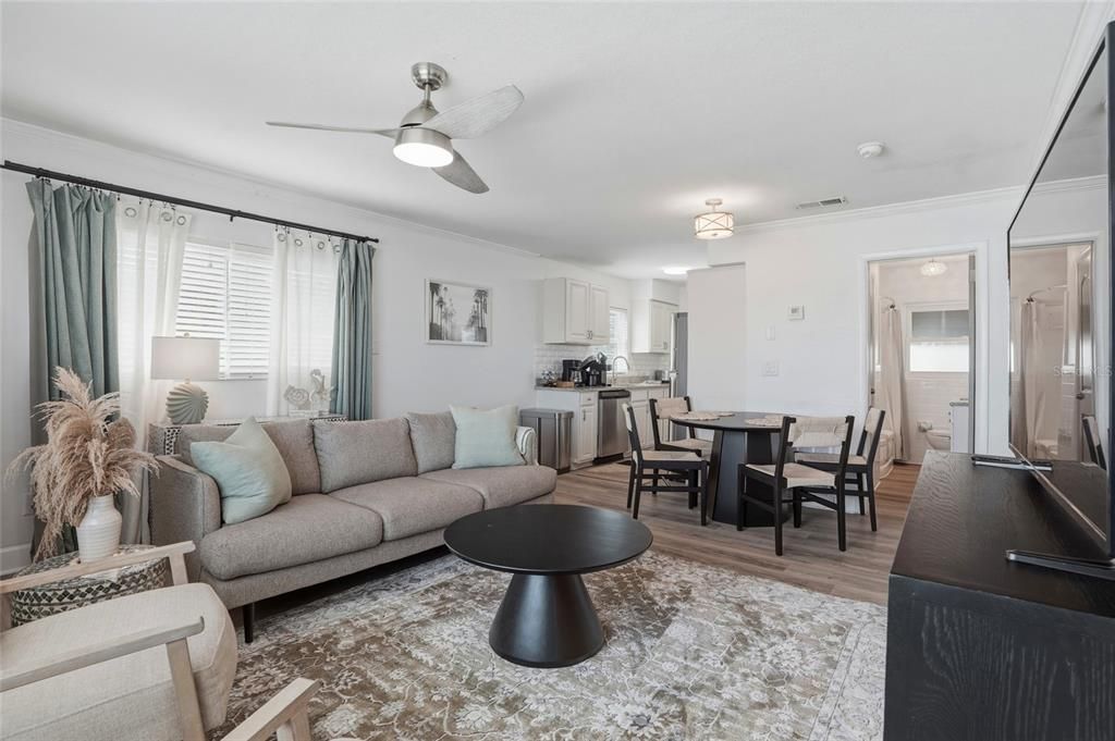 For Sale: $1,999,999 (6 beds, 0 baths, 2464 Square Feet)