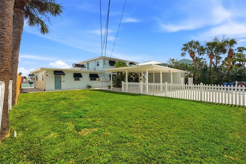 For Sale: $1,999,999 (6 beds, 0 baths, 2464 Square Feet)