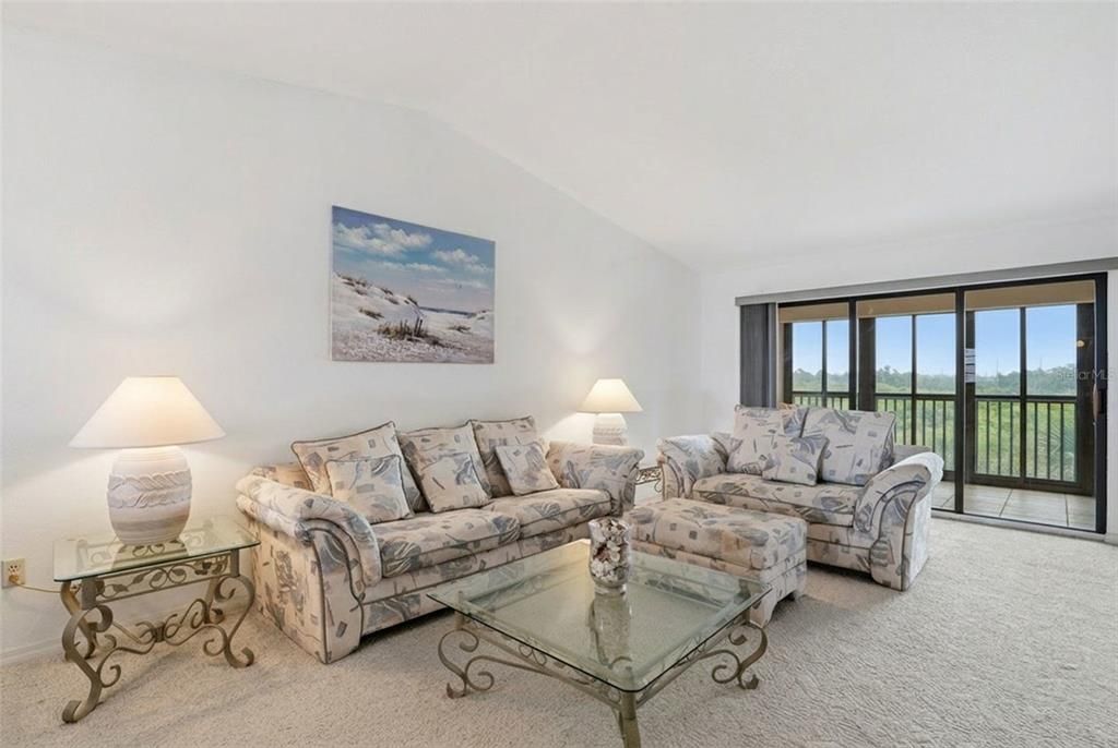 For Sale: $99,000 (2 beds, 2 baths, 1153 Square Feet)