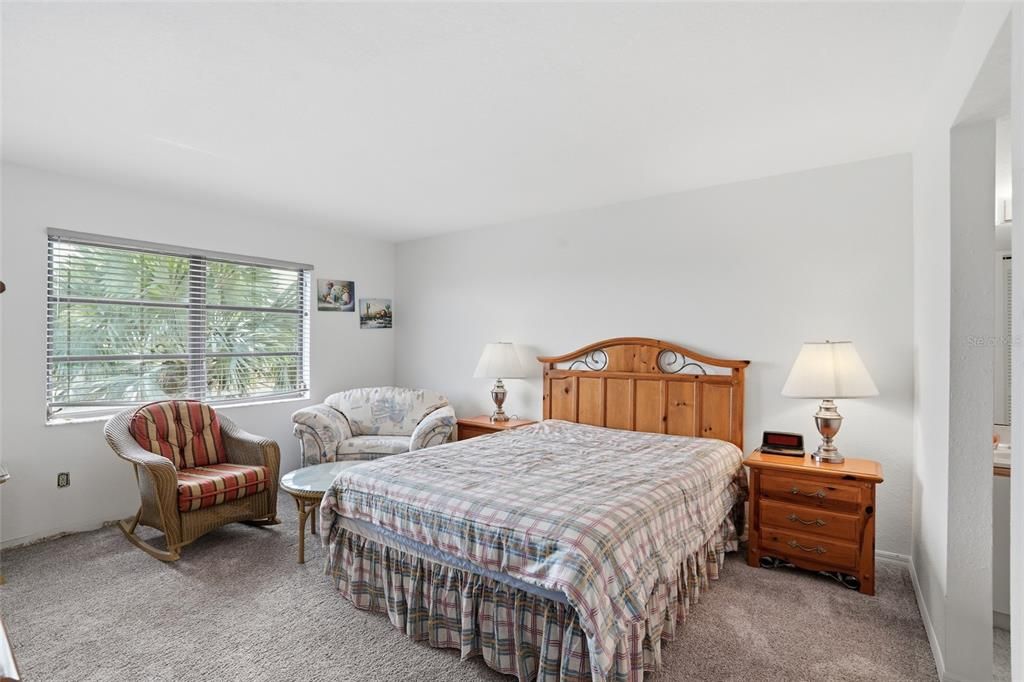 For Sale: $99,000 (2 beds, 2 baths, 1153 Square Feet)