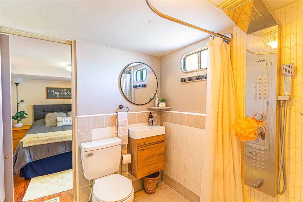 For Sale: $84,500 (2 beds, 2 baths, 1019 Square Feet)