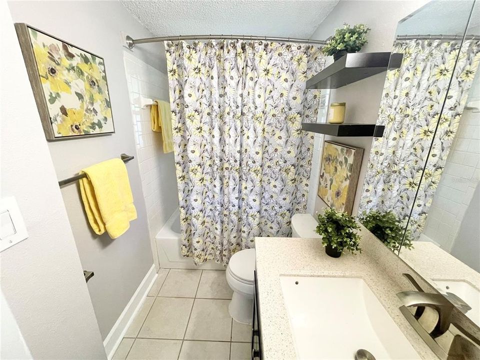 Activo con contrato: $1,895 (2 camas, 1 baños, 675 Pies cuadrados)