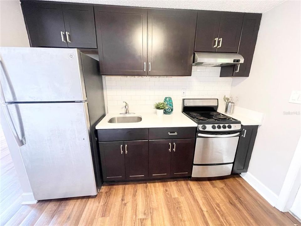 Activo con contrato: $1,895 (2 camas, 1 baños, 675 Pies cuadrados)
