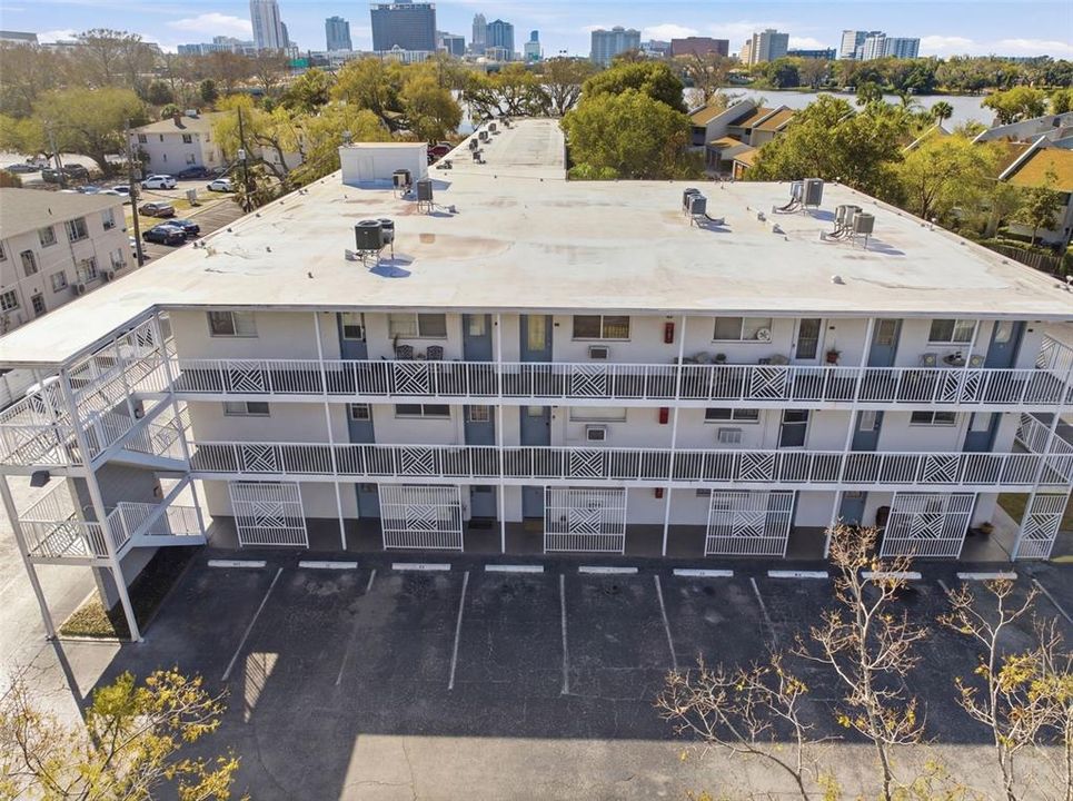 For Sale: $185,000 (2 beds, 1 baths, 996 Square Feet)