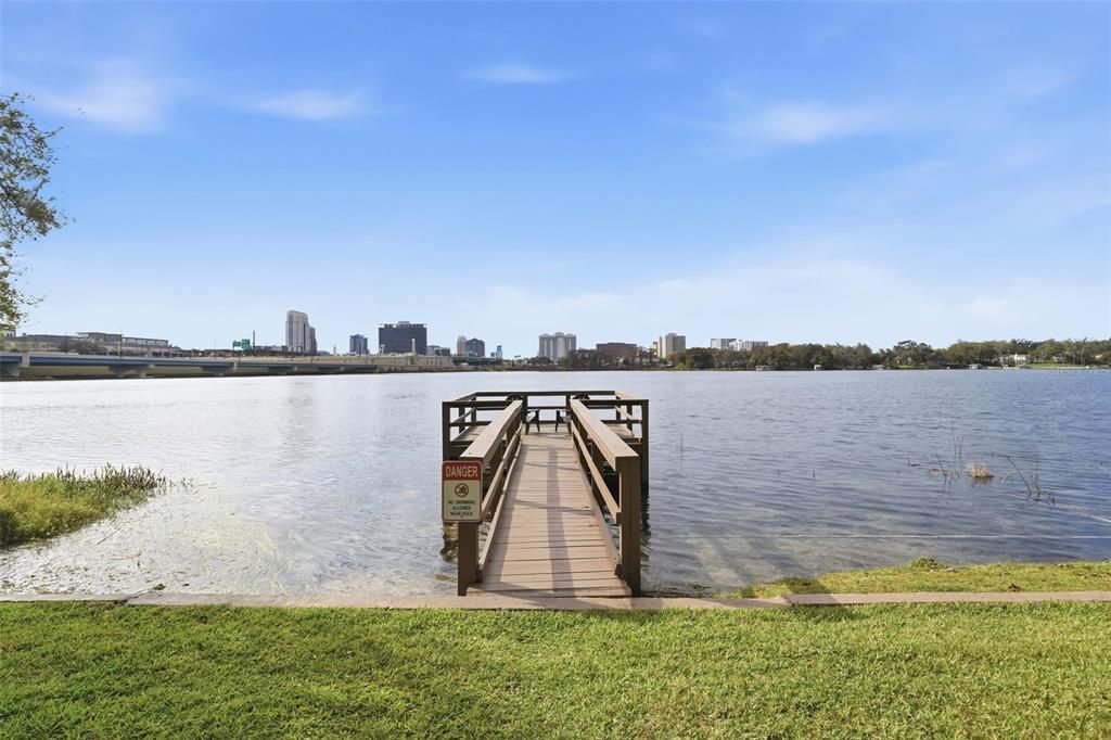 For Sale: $185,000 (2 beds, 1 baths, 996 Square Feet)