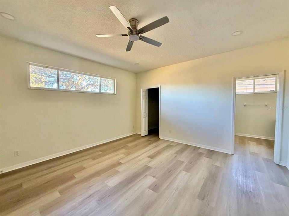 В аренду: $2,300 (3 спален, 2 ванн, 1702 Квадратных фут)