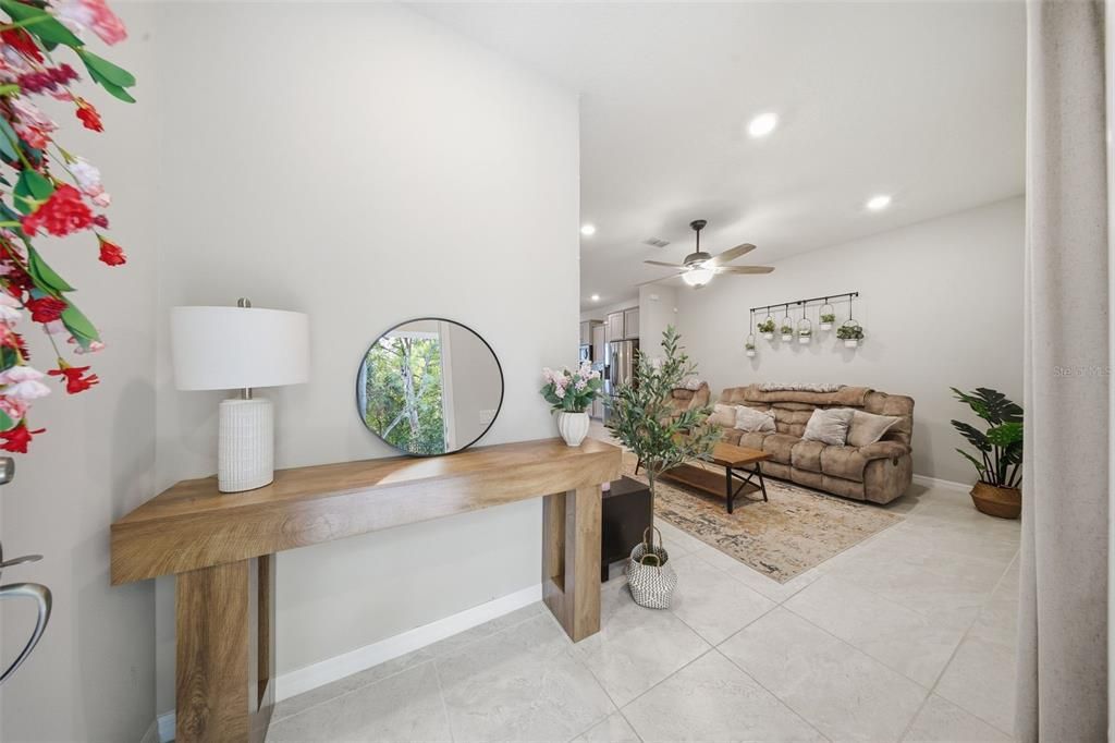 For Sale: $364,900 (2 beds, 2 baths, 1497 Square Feet)