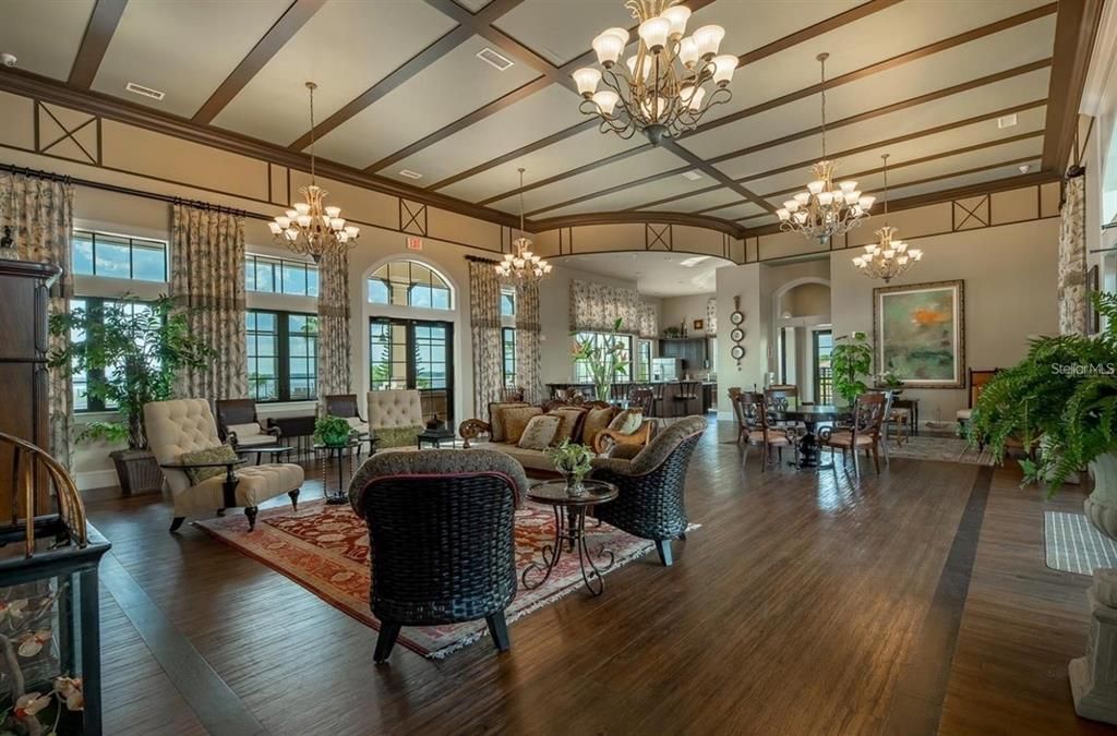 На продажу: $80,000 (0.27 acres)