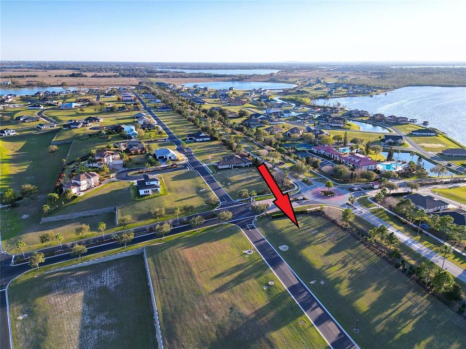 На продажу: $80,000 (0.27 acres)