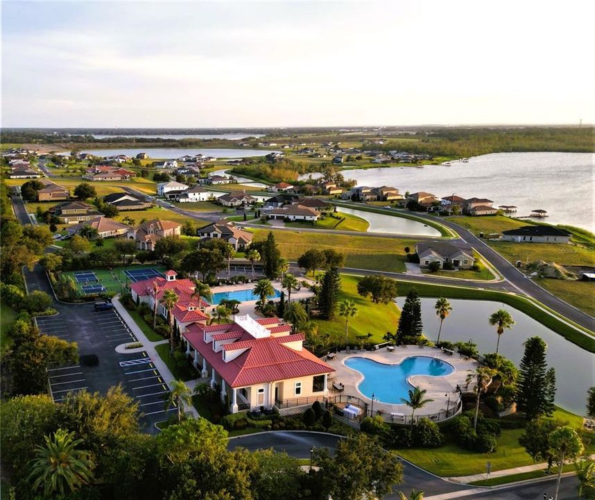 На продажу: $80,000 (0.27 acres)