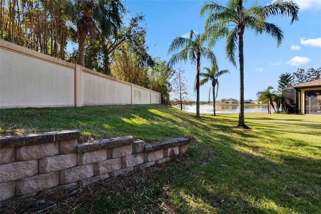 Active With Contract: $275,000 (2 beds, 2 baths, 1631 Square Feet)