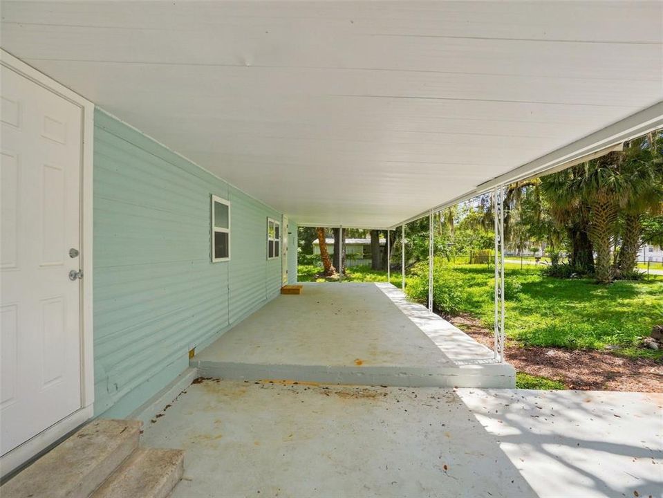 For Sale: $119,900 (2 beds, 1 baths, 660 Square Feet)