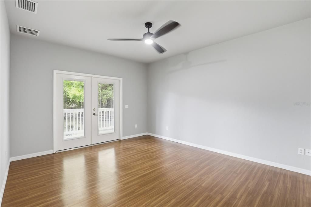 For Sale: $799,900 (5 beds, 3 baths, 3157 Square Feet)