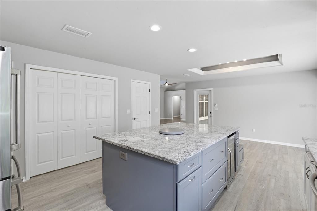 For Sale: $799,900 (5 beds, 3 baths, 3157 Square Feet)
