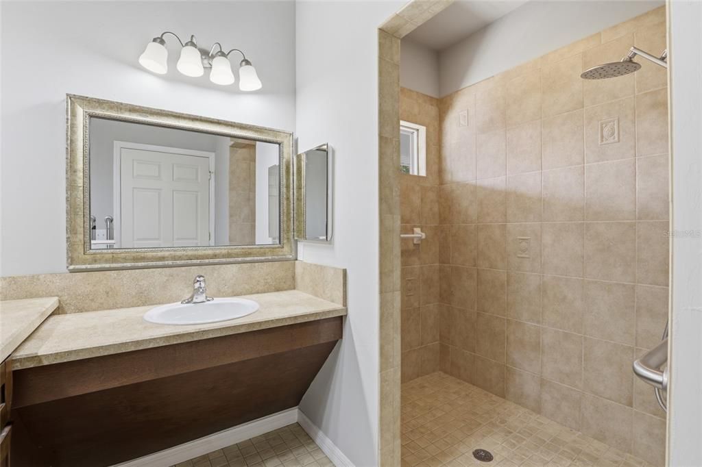 For Sale: $799,900 (5 beds, 3 baths, 3157 Square Feet)