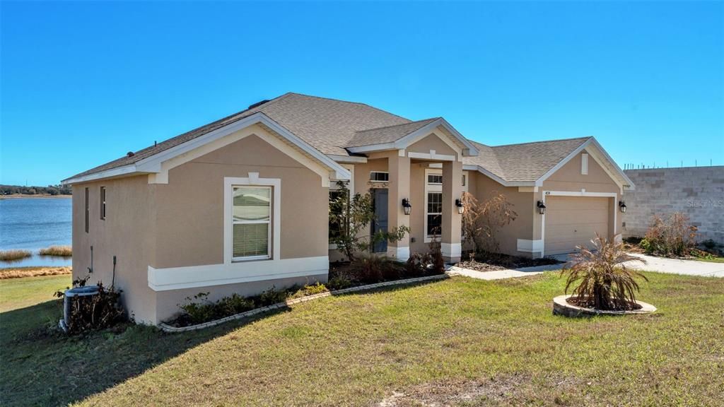 For Sale: $559,900 (4 beds, 2 baths, 2116 Square Feet)