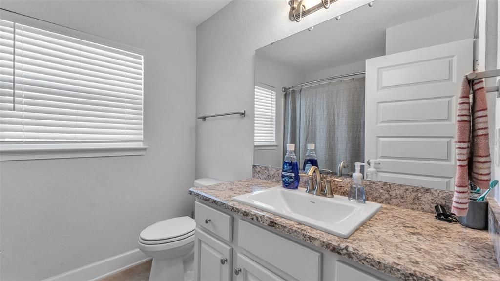 For Sale: $559,900 (4 beds, 2 baths, 2116 Square Feet)