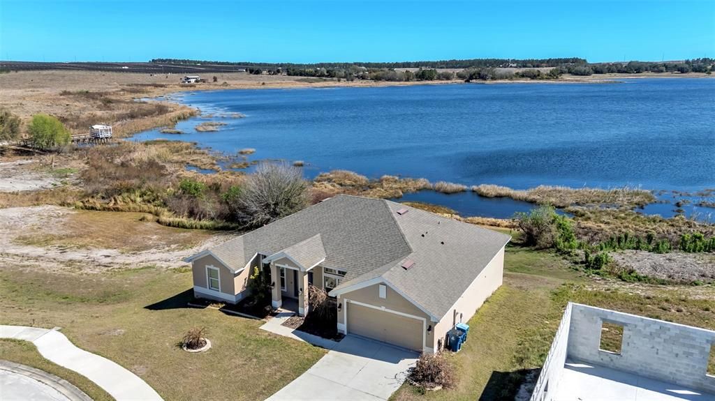 For Sale: $559,900 (4 beds, 2 baths, 2116 Square Feet)