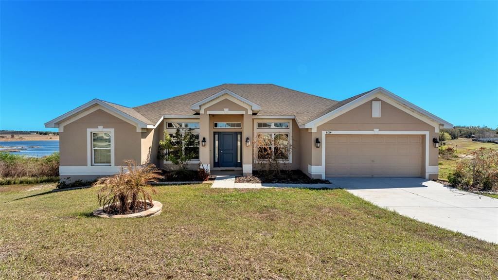For Sale: $559,900 (4 beds, 2 baths, 2116 Square Feet)