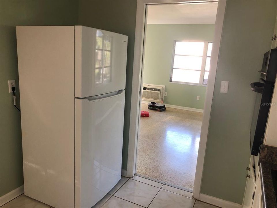 На продажу: $640,000 (4 спален, 0 ванн, 2192 Квадратных фут)