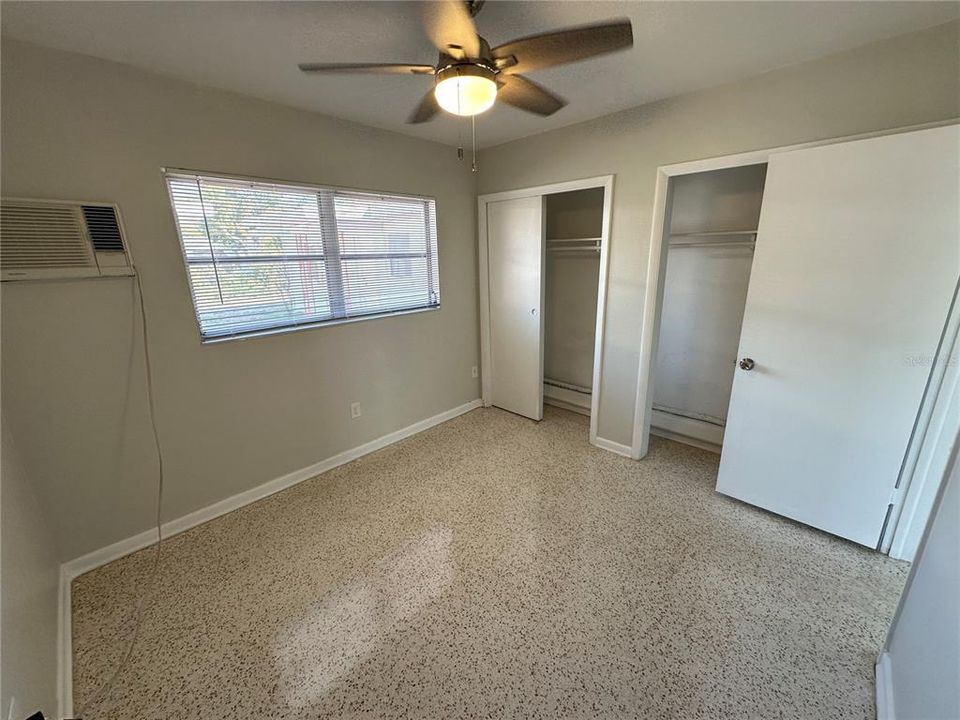 На продажу: $640,000 (4 спален, 0 ванн, 2192 Квадратных фут)