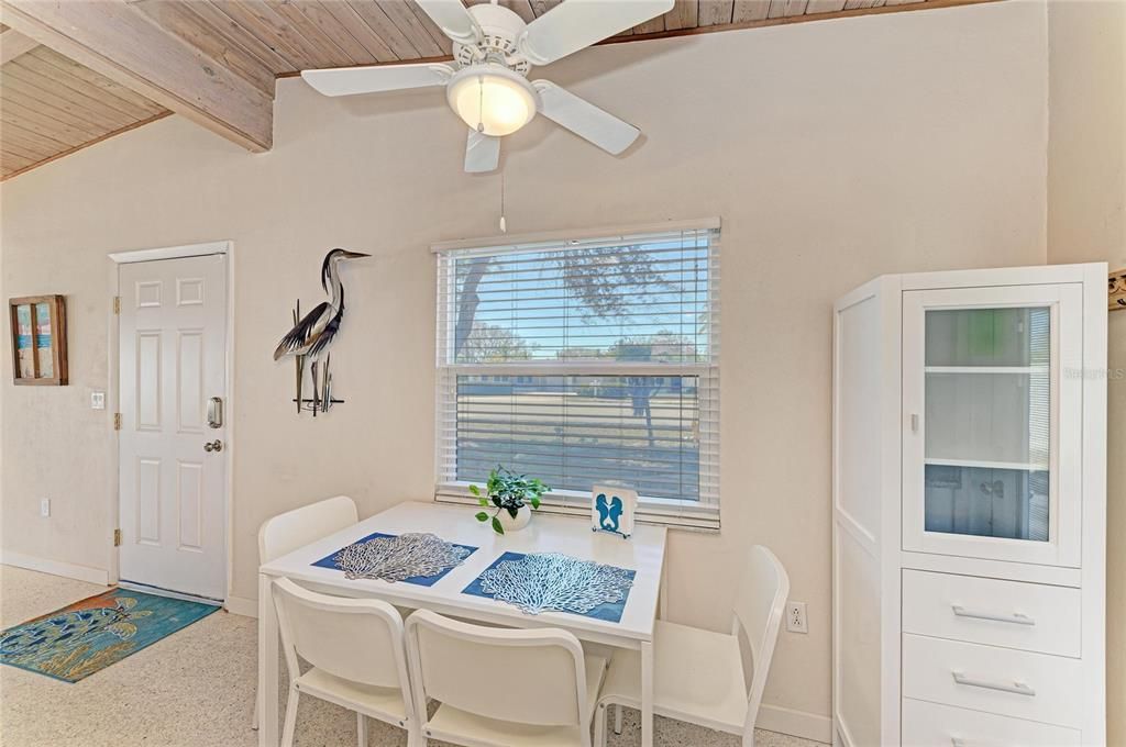 Active With Contract: $624,999 (2 beds, 1 baths, 1040 Square Feet)