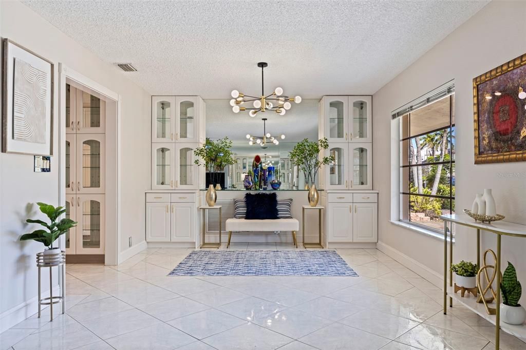 For Sale: $759,900 (3 beds, 2 baths, 1948 Square Feet)